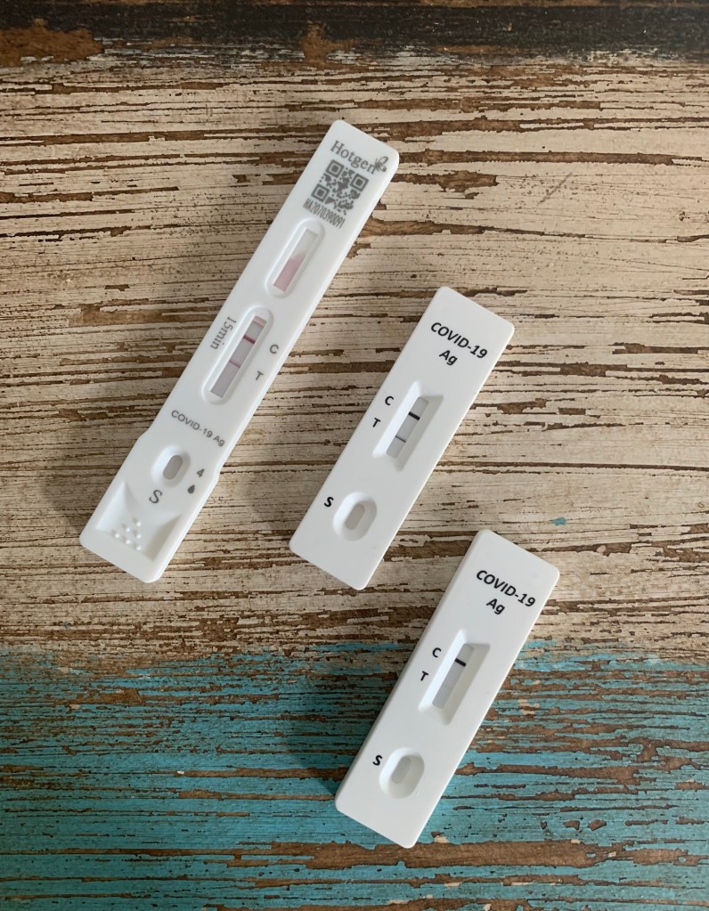 Die drei positiven Coronatests.